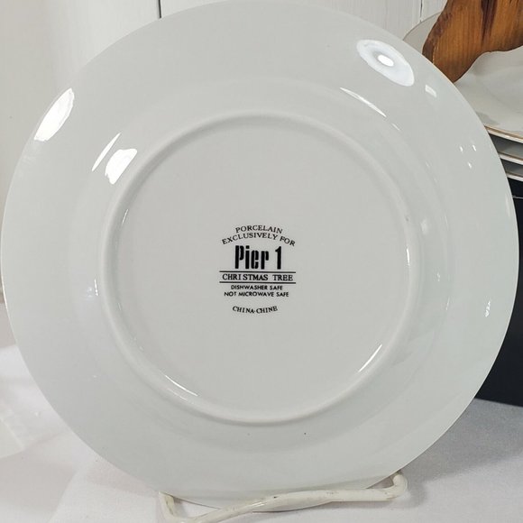 Set of 5 Pier 1 Christmas Tree 7.5” Dessert Salad Plate stylized holiday tree - Picture 3 of 9